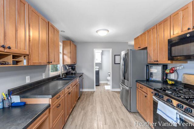 7887 Park Lane Avenue, Georgetown Twp, MI 49428