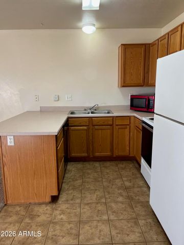 7980 E Lakeshore Drive, Prescott Valley, AZ 86314