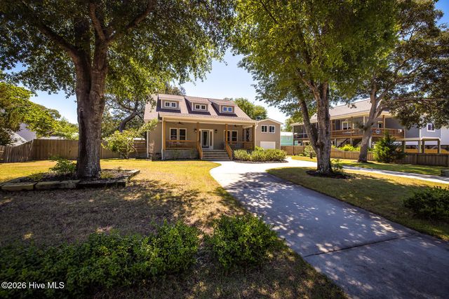 116 NW 8th Street, Oak Island, NC 28465