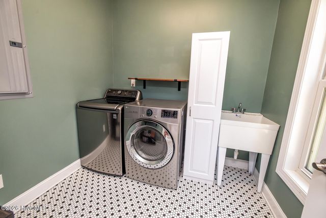 116 NW 8th Street, Oak Island, NC 28465
