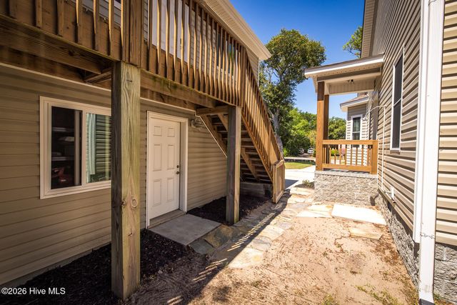 116 NW 8th Street, Oak Island, NC 28465