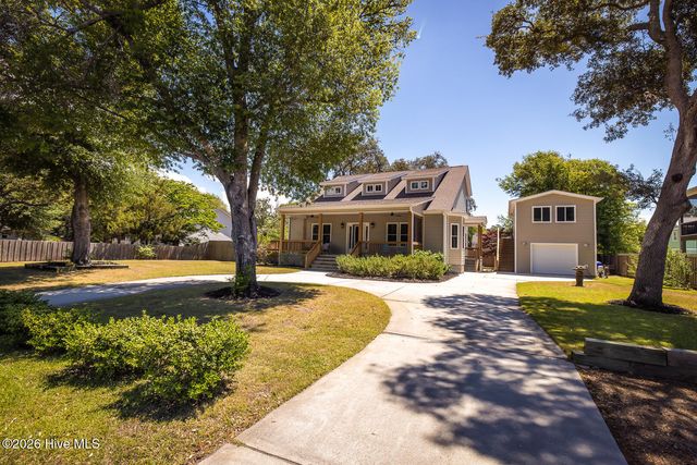 116 NW 8th Street, Oak Island, NC 28465