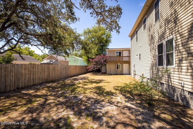 116 NW 8th Street, Oak Island, NC 28465