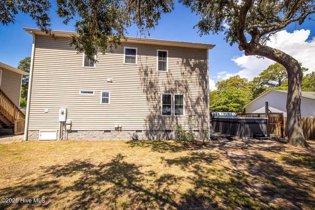 116 NW 8th Street, Oak Island, NC 28465