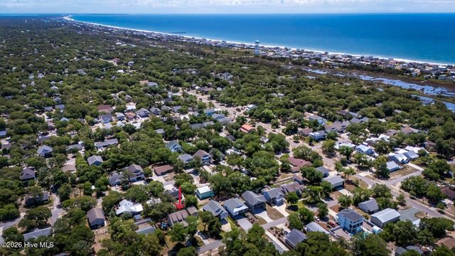 116 NW 8th Street, Oak Island, NC 28465