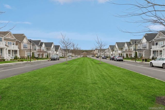 86 Wavell Avenue, Yaphank, NY 11980