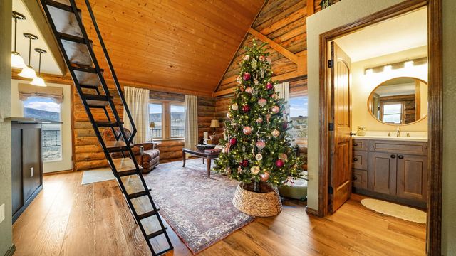 41 County Road 9, Meeker, CO 81641