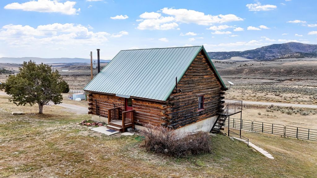 41 County Road 9, Meeker, CO 81641