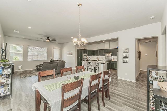 1055 Agua Dulce Avenue, Clovis, CA 93619