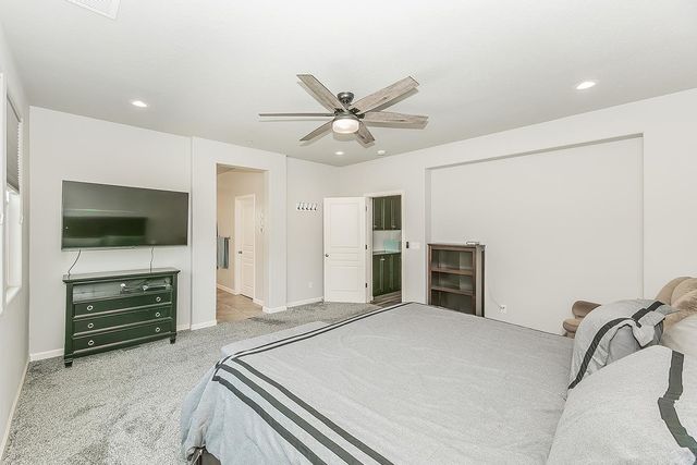 1055 Agua Dulce Avenue, Clovis, CA 93619