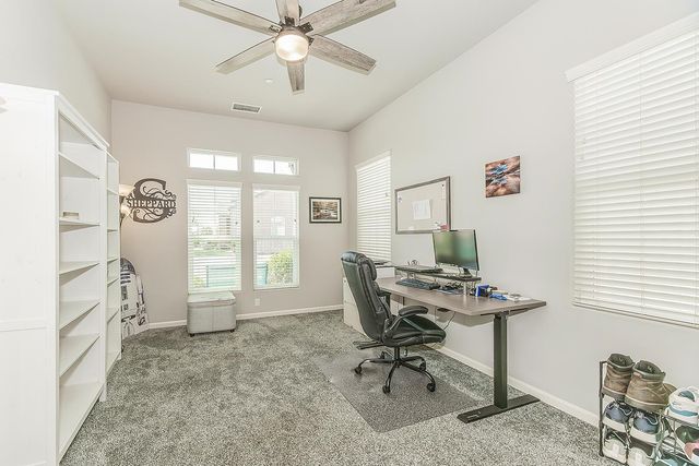 1055 Agua Dulce Avenue, Clovis, CA 93619