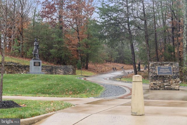 19017 BARNETTE CIR, Triangle, VA 22172