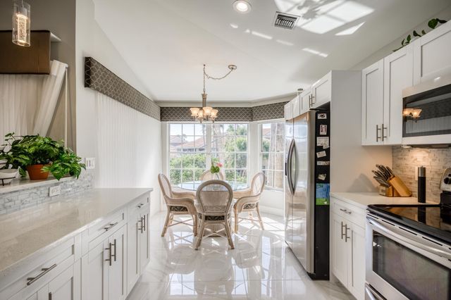 208 Legendary Circle, Palm Beach Gardens, FL 33418