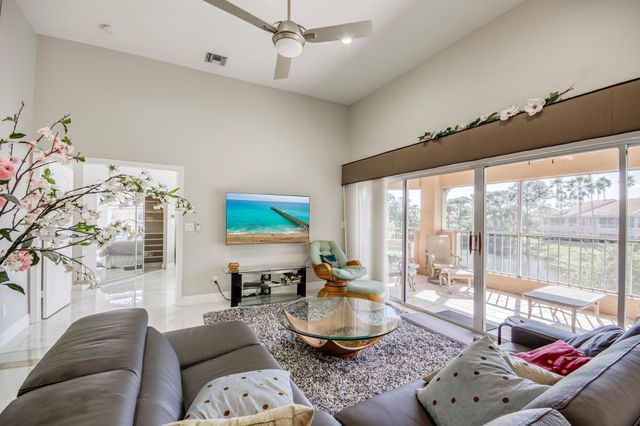 208 Legendary Circle, Palm Beach Gardens, FL 33418