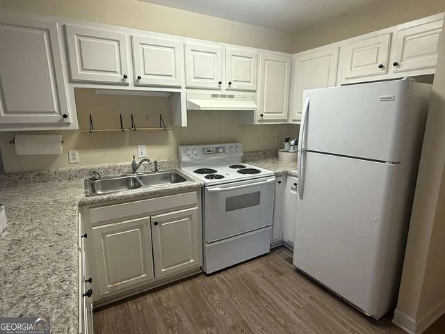 683 Grant Street APT I, Clarkesville, GA 30523