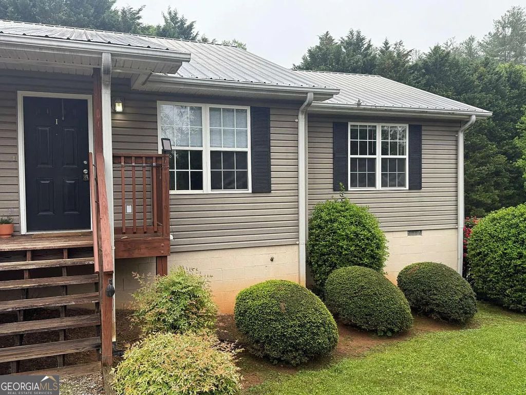 683 Grant Street APT I, Clarkesville, GA 30523