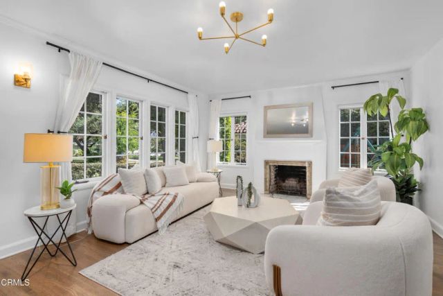 1203 N Chester Avenue, Pasadena, CA 91104
