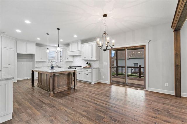 16657 S Chalet Drive, Olathe, KS 66062