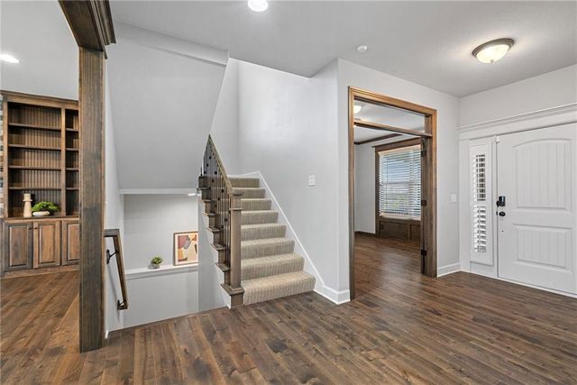 16657 S Chalet Drive, Olathe, KS 66062