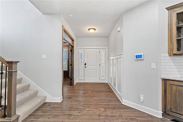 16657 S Chalet Drive, Olathe, KS 66062