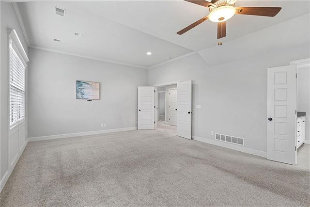 16657 S Chalet Drive, Olathe, KS 66062