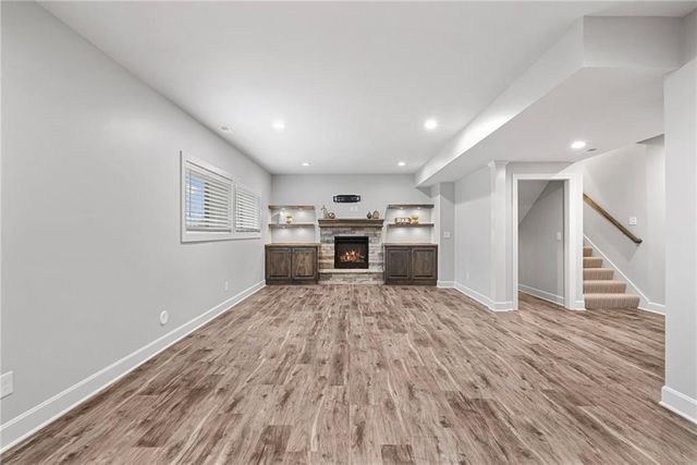 16657 S Chalet Drive, Olathe, KS 66062