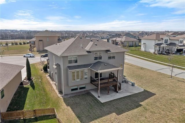 16657 S Chalet Drive, Olathe, KS 66062