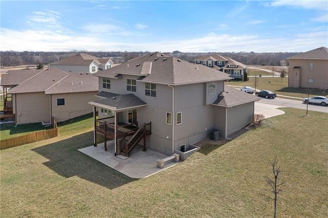 16657 S Chalet Drive, Olathe, KS 66062