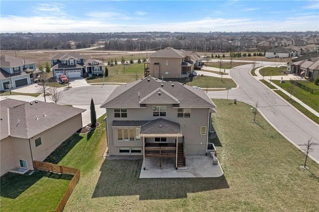 16657 S Chalet Drive, Olathe, KS 66062