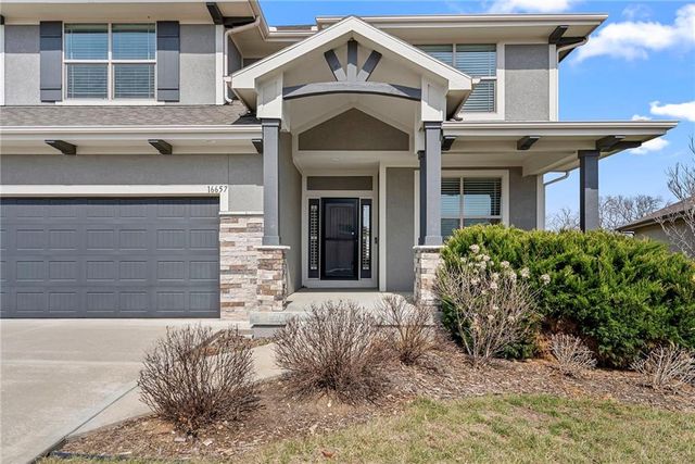 16657 S Chalet Drive, Olathe, KS 66062
