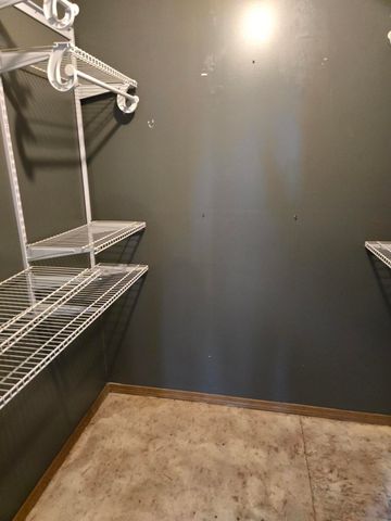 19304 Hillcrest Lane, Cassville, MO 65625