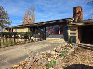 19304 Hillcrest Lane, Cassville, MO 65625