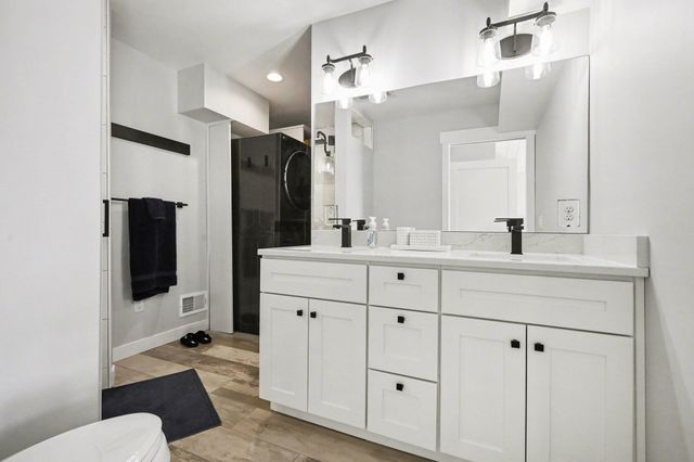 10139 Woodlawn Drive, Portage, MI 49002