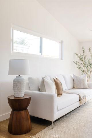 2566 Oxford, Costa Mesa, CA 92626