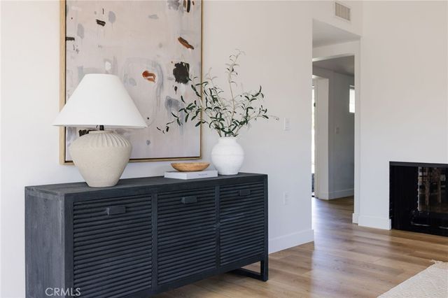 2566 Oxford, Costa Mesa, CA 92626