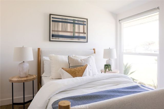 2566 Oxford, Costa Mesa, CA 92626