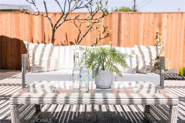 2566 Oxford, Costa Mesa, CA 92626