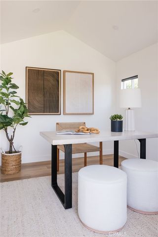 2566 Oxford, Costa Mesa, CA 92626