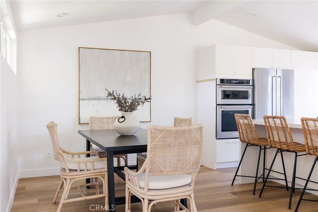 2566 Oxford, Costa Mesa, CA 92626