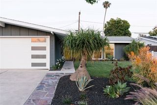 2566 Oxford, Costa Mesa, CA 92626