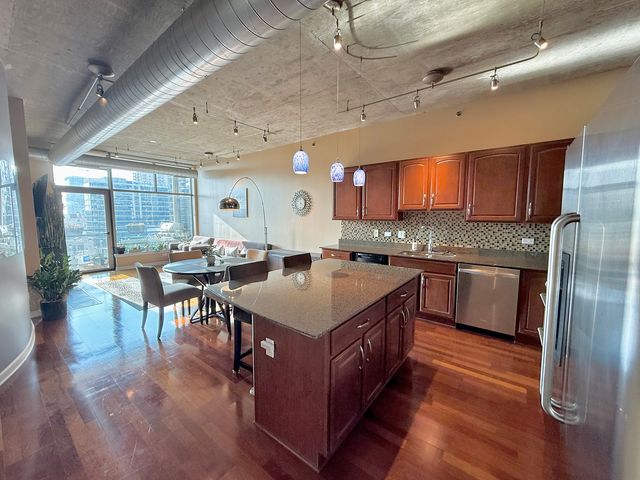 125 E 13th Street 909, Chicago, IL 60605