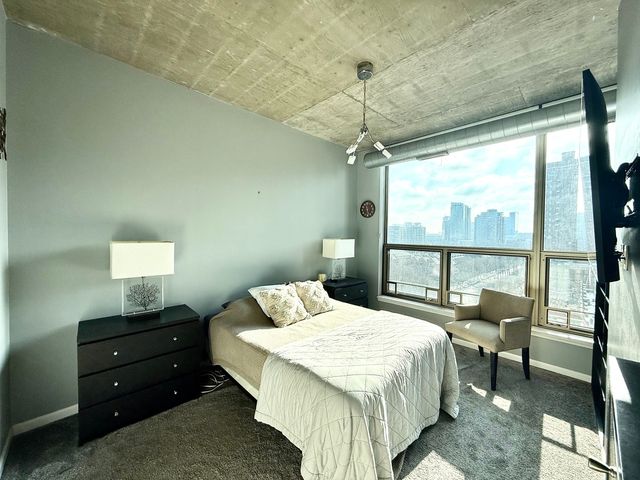 125 E 13th Street 909, Chicago, IL 60605