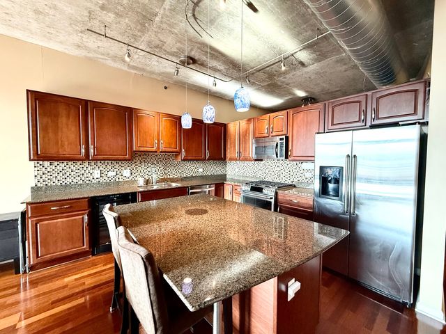 125 E 13th Street 909, Chicago, IL 60605