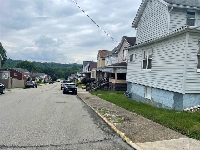 36 Lincoln Ave 1, North Irwin, PA 15642