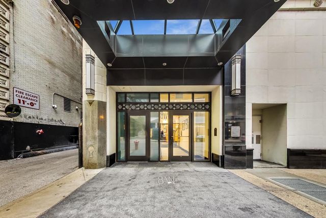 8 W Monroe Street 704, Chicago, IL 60603