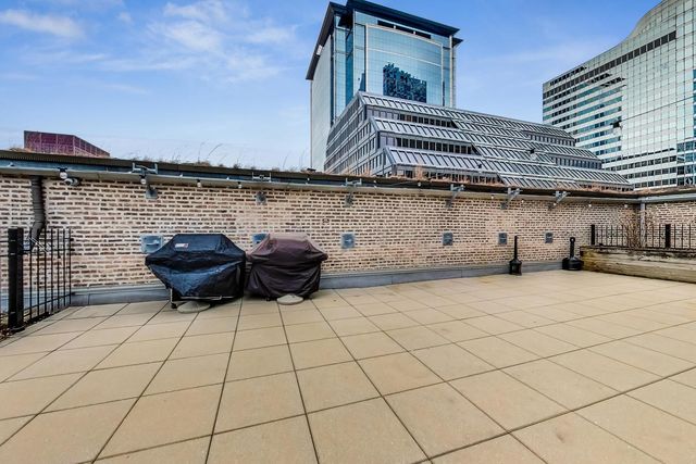 8 W Monroe Street 704, Chicago, IL 60603