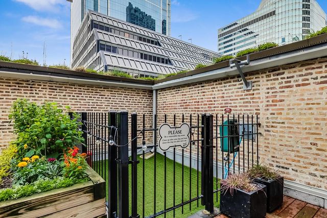 8 W Monroe Street 704, Chicago, IL 60603