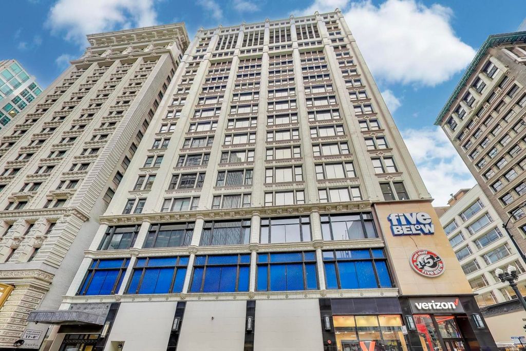 8 W Monroe Street 704, Chicago, IL 60603