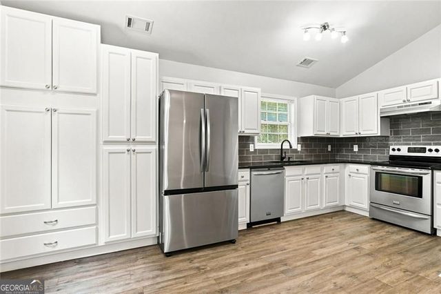 112 Headland Court, Rockmart, GA 30153