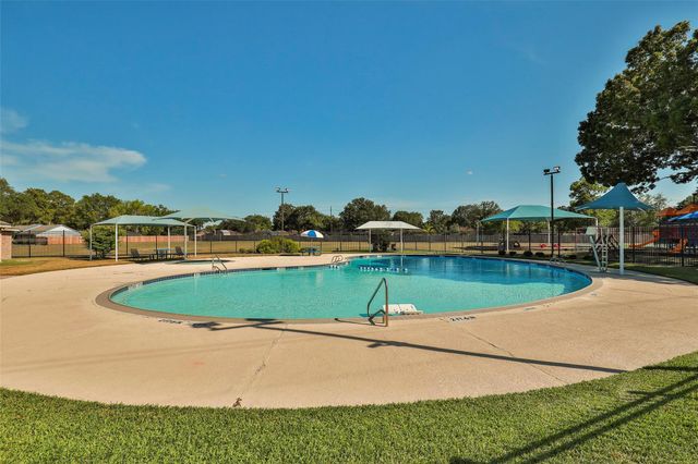 12410 Pantano Drive, Houston, TX 77065